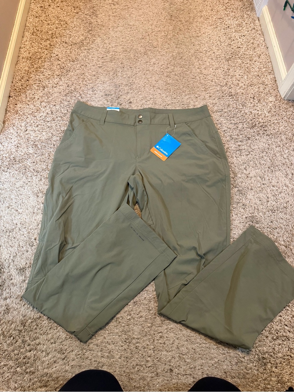 WOMENS COLUMBIA SATURDAY TRAIL PANT OLIVE NWT 16w